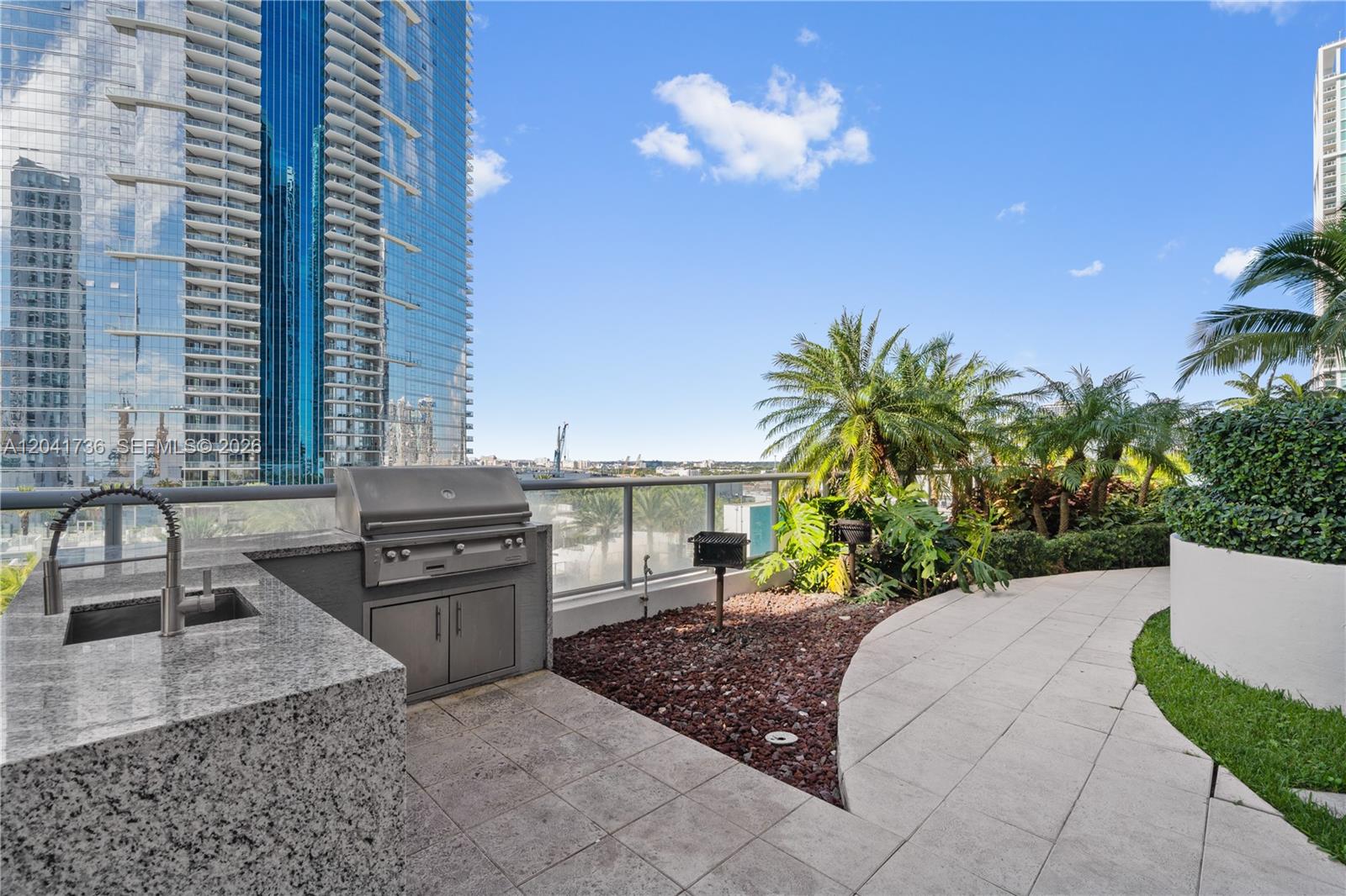 888 Biscayne Boulevard 2101 Property Photo 25