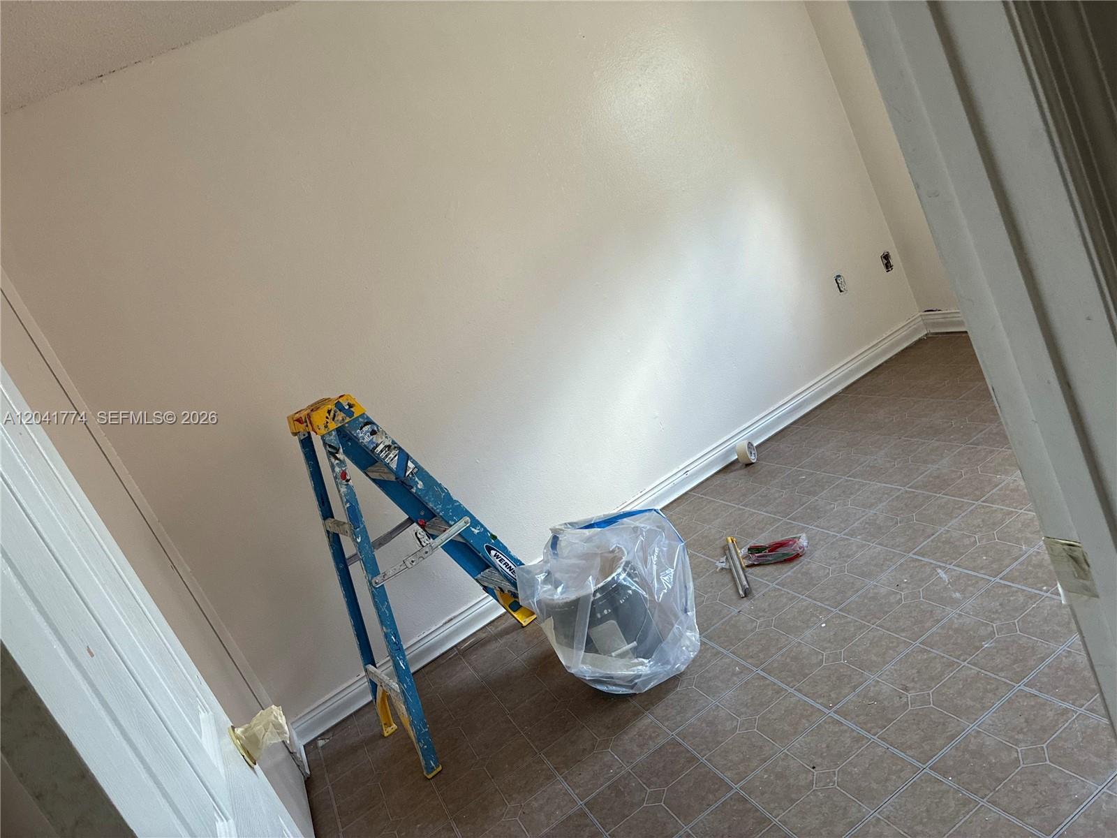 5325 Curry Ford Road A104 Property Photo 8