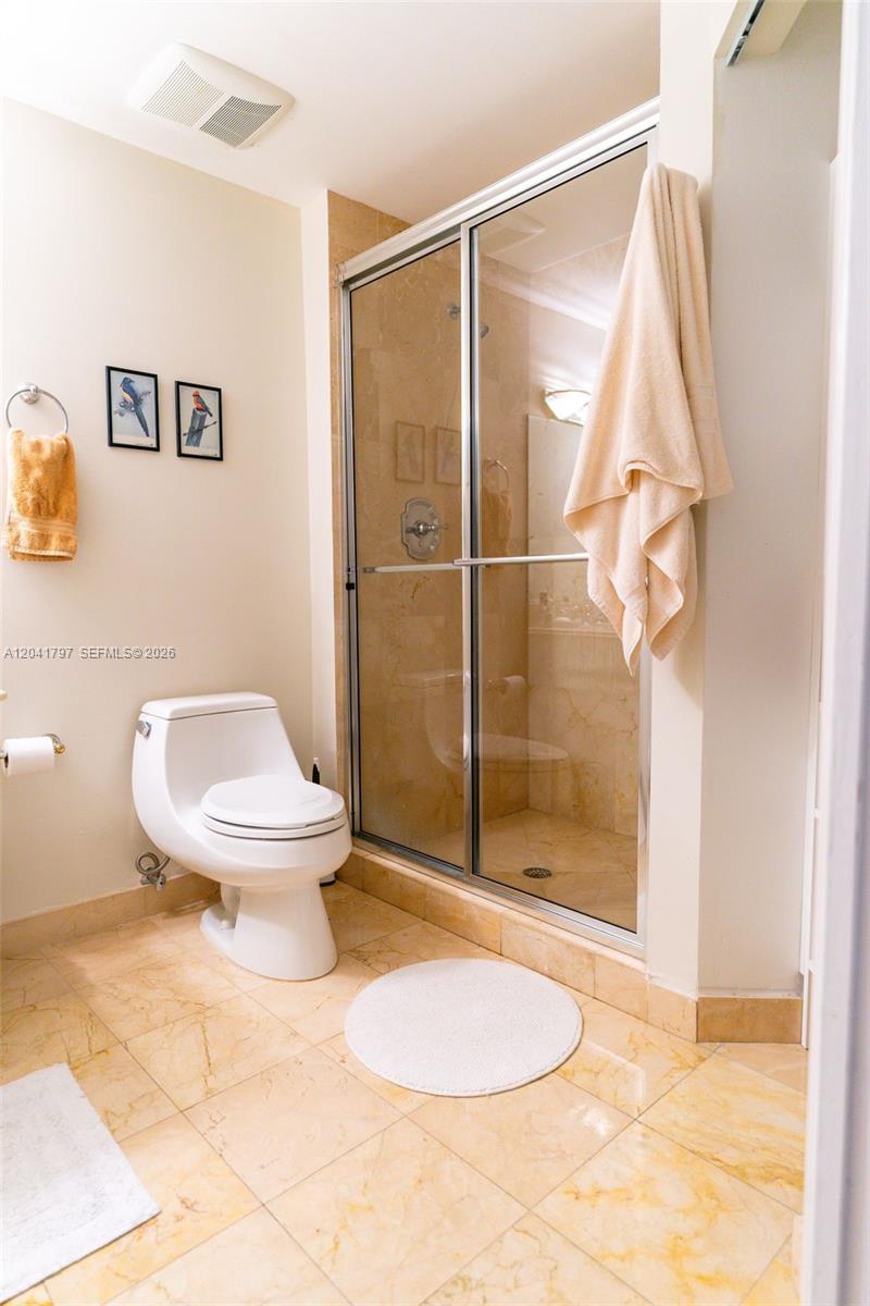 9595 Collins Avenue N9-c Property Photo 7