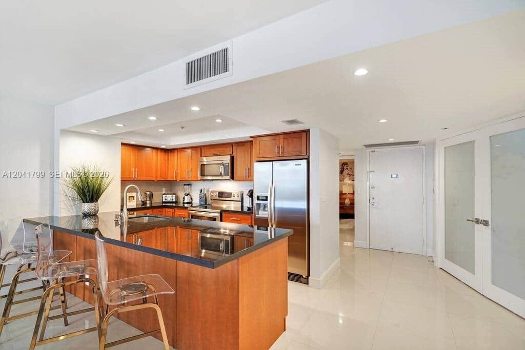 1717 N Bayshore Drive A-2056 Property Photo 4
