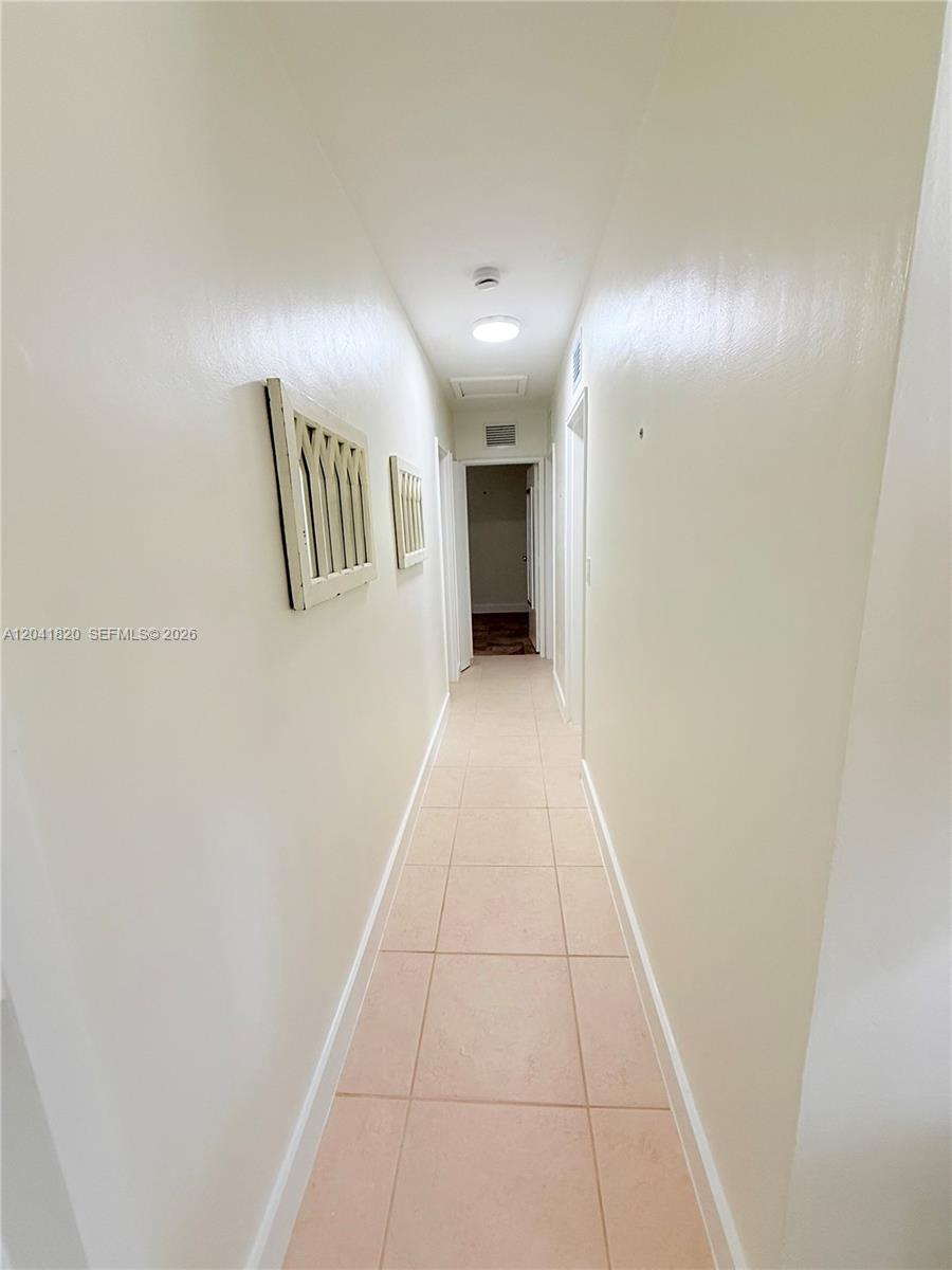 1311 N 69th Avenue Property Photo 13