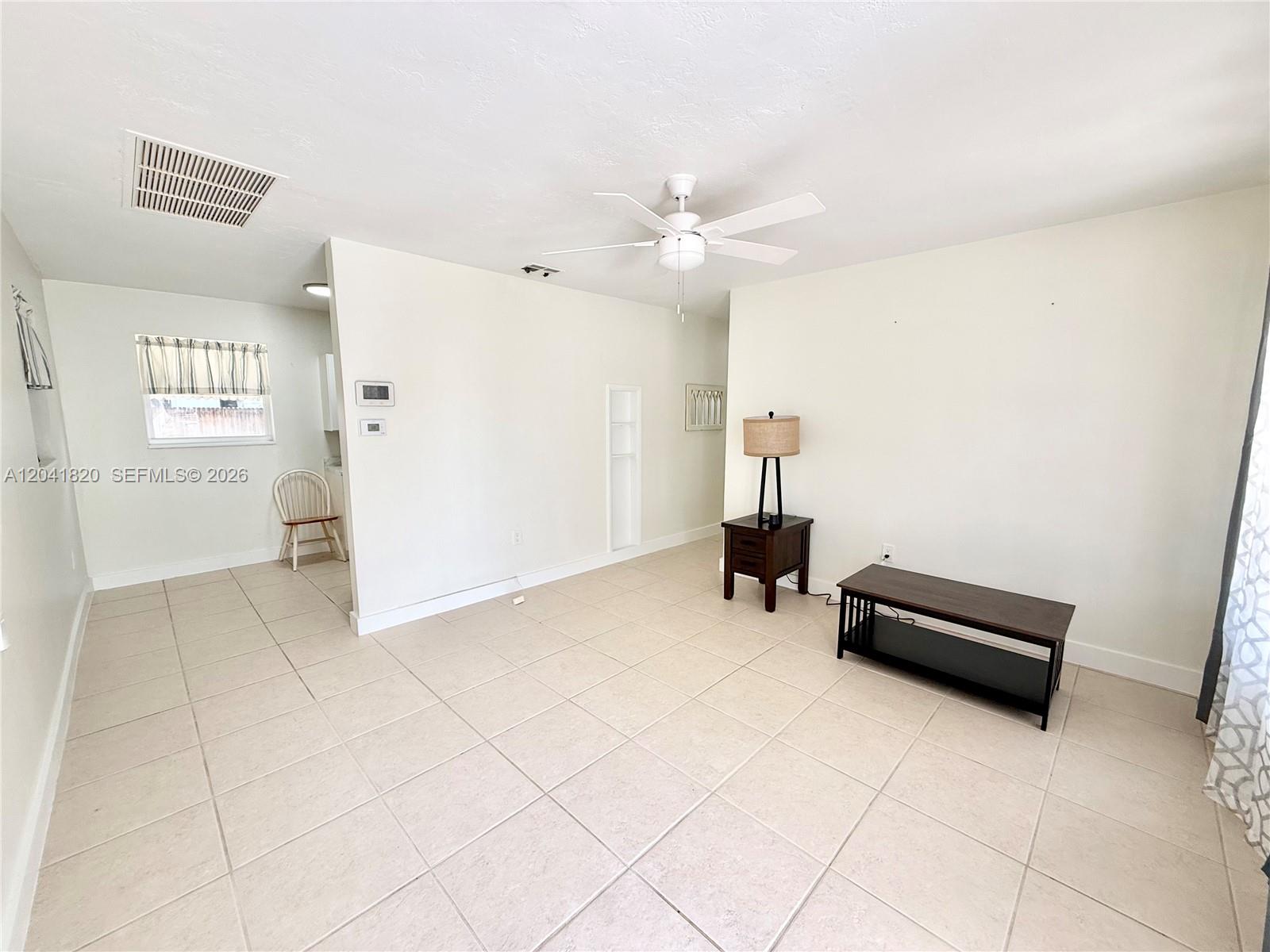 1311 N 69th Avenue Property Photo 20