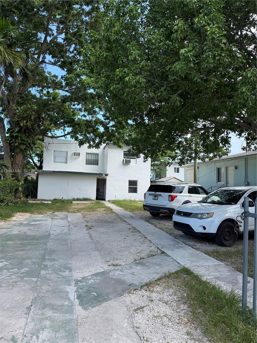 1832 Nw 46th Street L Property Photo 1