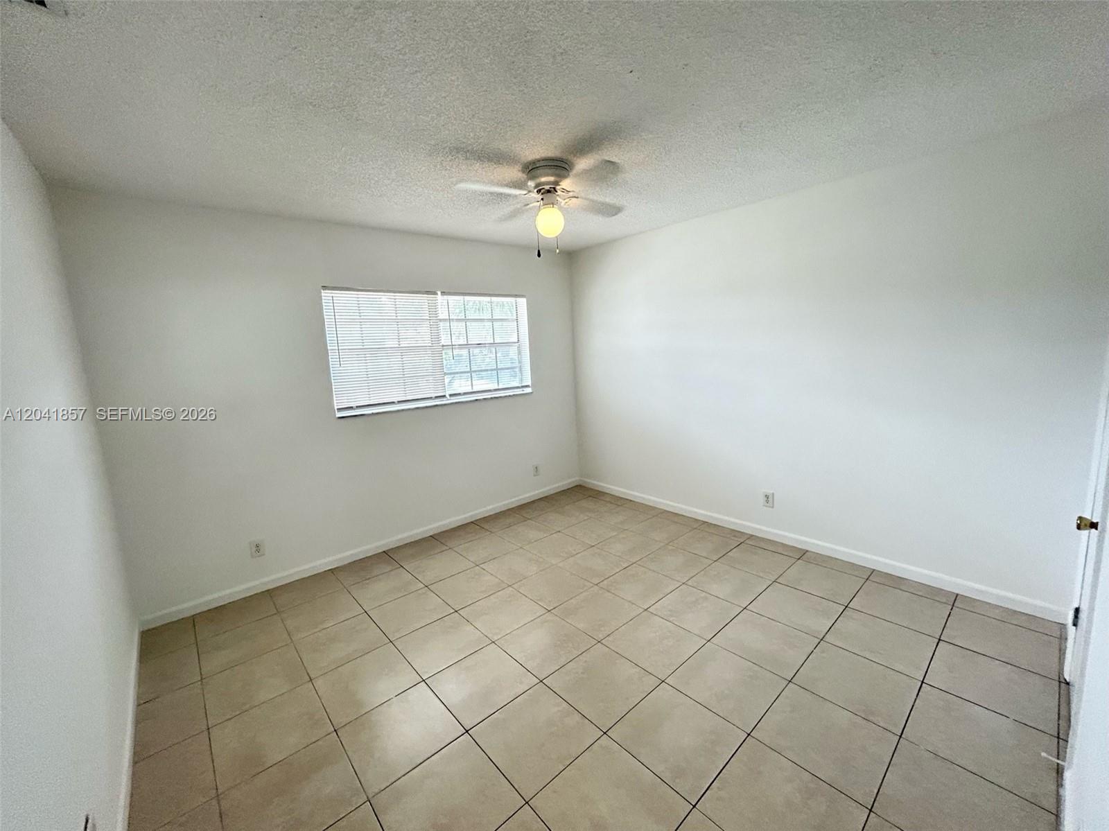 990 Phippen Waiters Road Property Photo 7