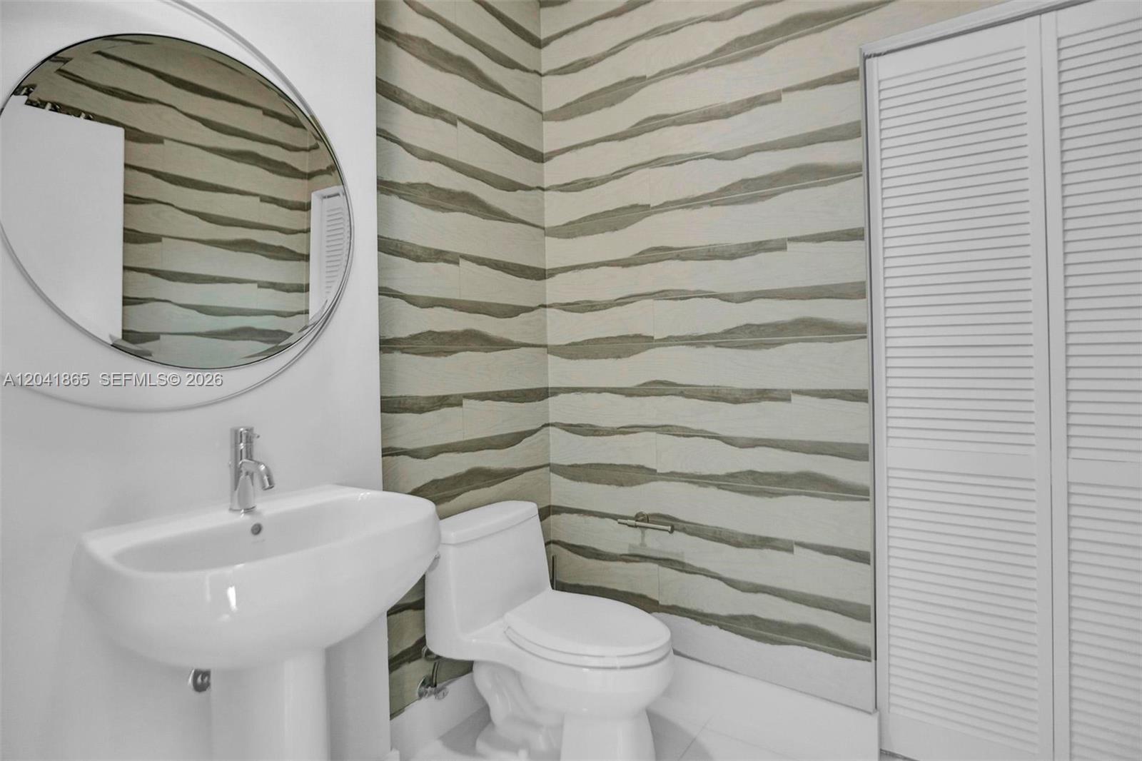 950 Brickell Bay Drive 5608 Property Photo 35