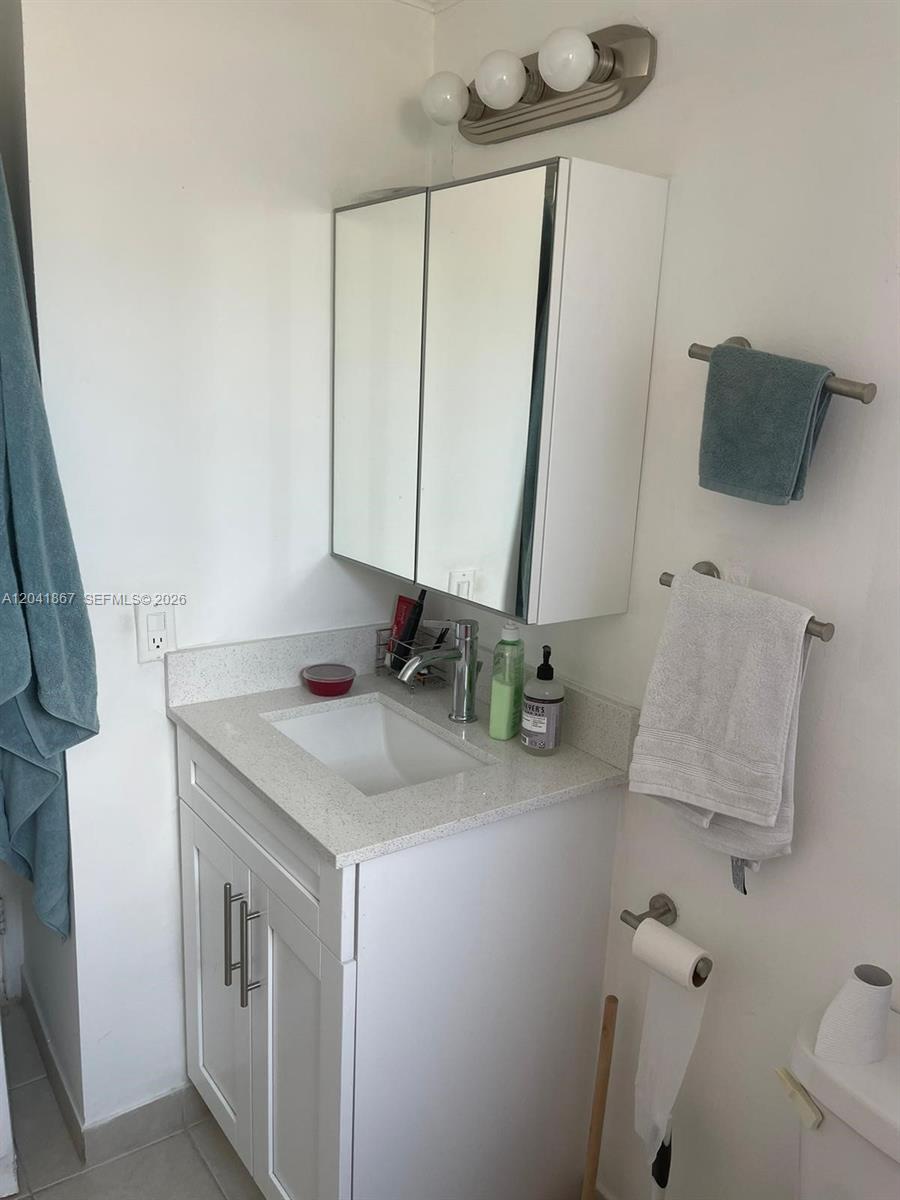 130 Mendoza Avenue 33 Property Photo 10