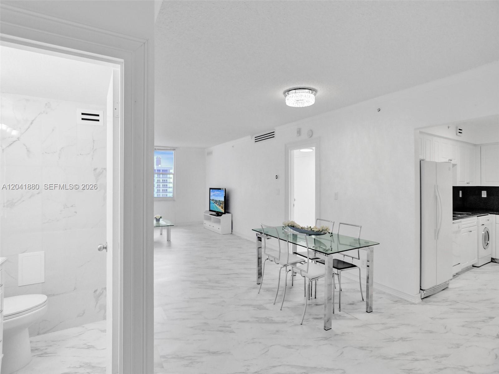 2501 S Ocean Drive 1633 (available Now) Property Photo 3