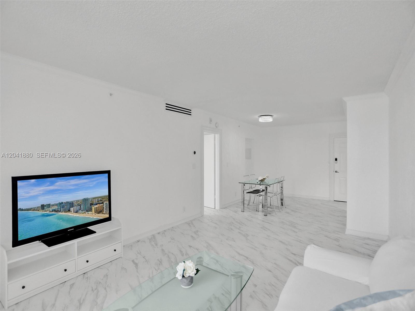 2501 S Ocean Drive 1633 (available Now) Property Photo 6