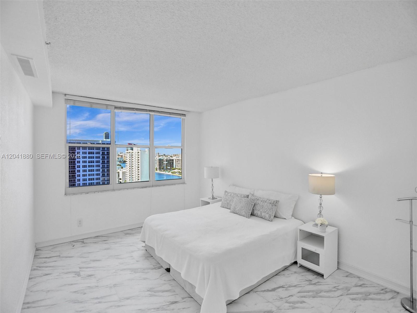 2501 S Ocean Drive 1633 (available Now) Property Photo 10