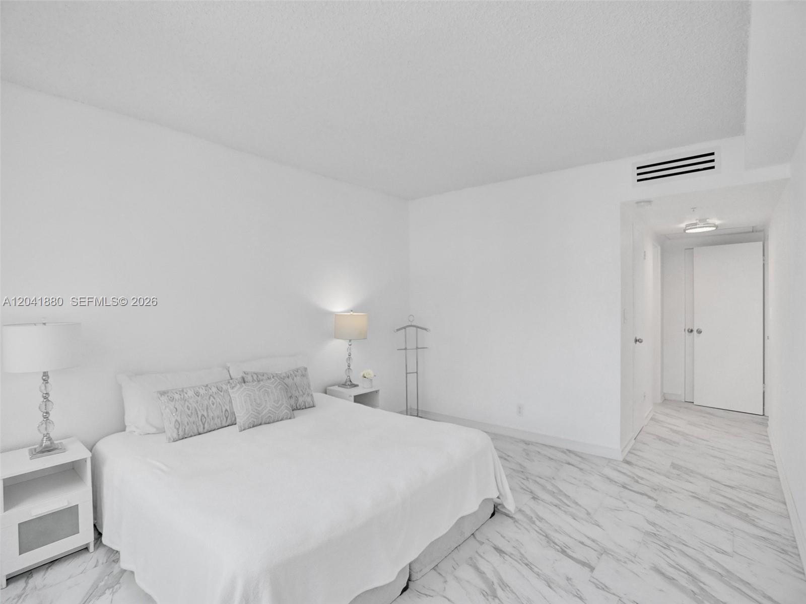 2501 S Ocean Drive 1633 (available Now) Property Photo 12