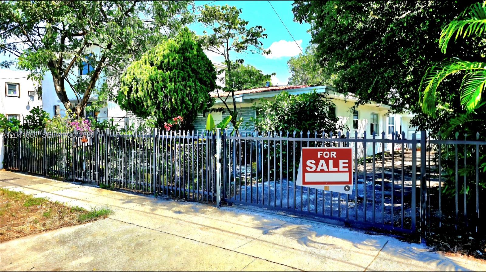 241 Nw 32nd Street Property Photo 9