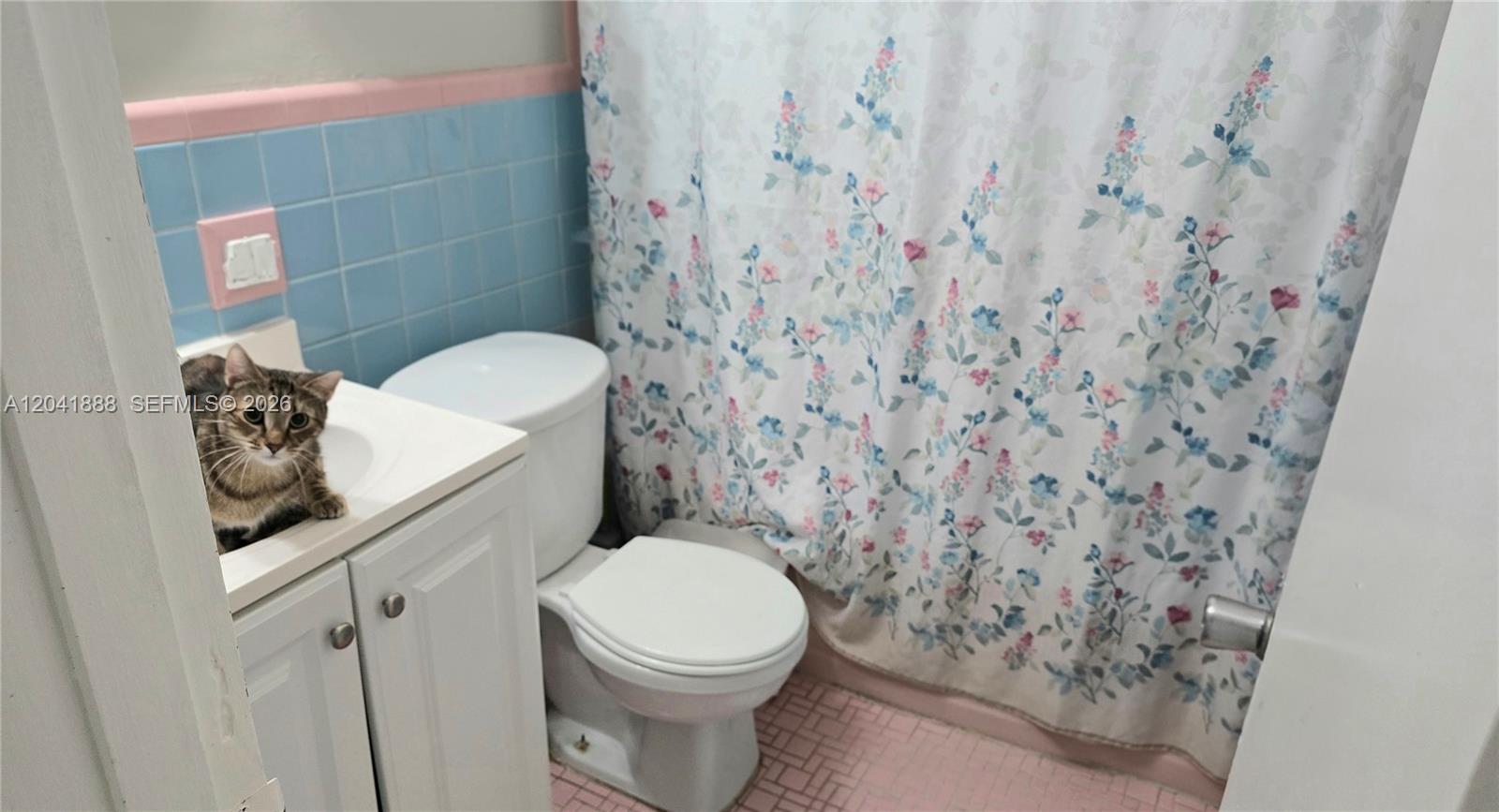241 Nw 32nd Street Property Photo 32