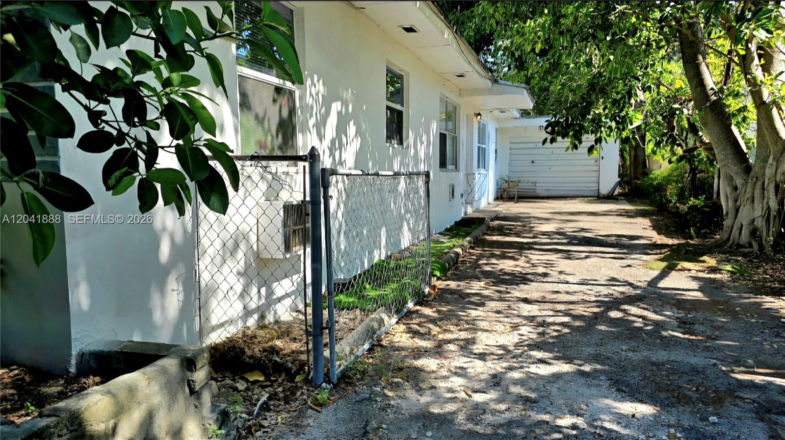 241 Nw 32nd Street Property Photo 36