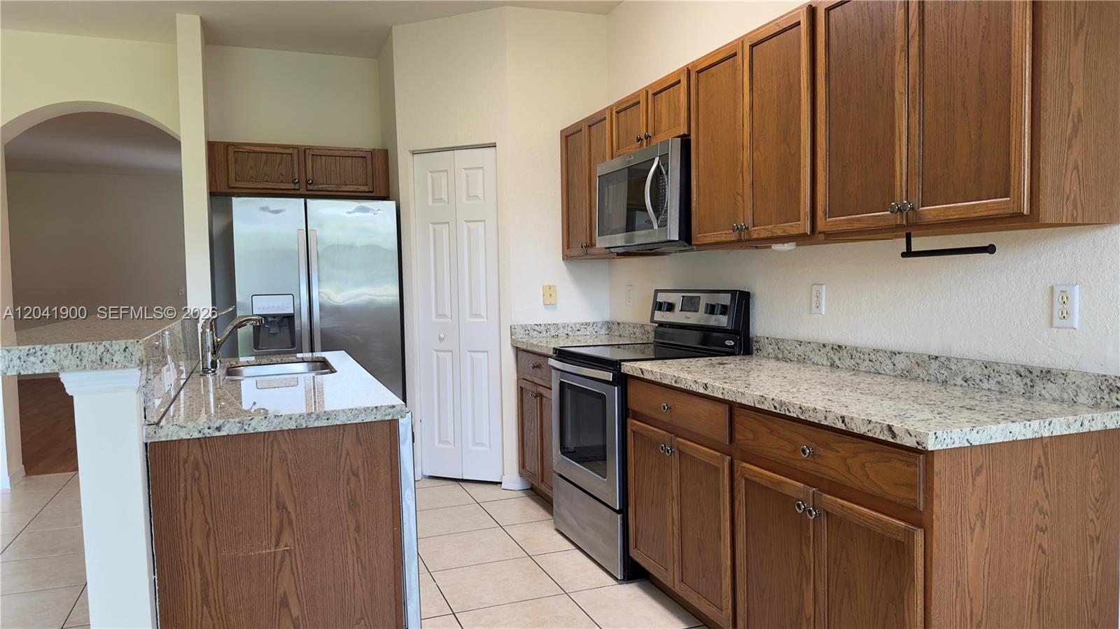 3042 Grandiflora Drive Property Photo 5
