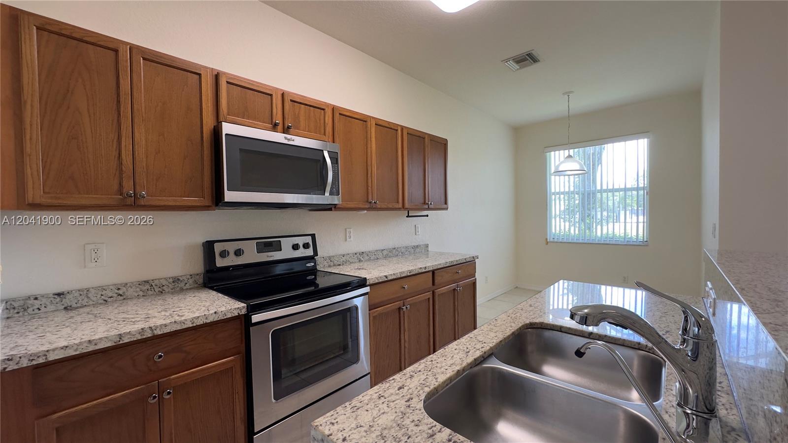 3042 Grandiflora Drive Property Photo 7