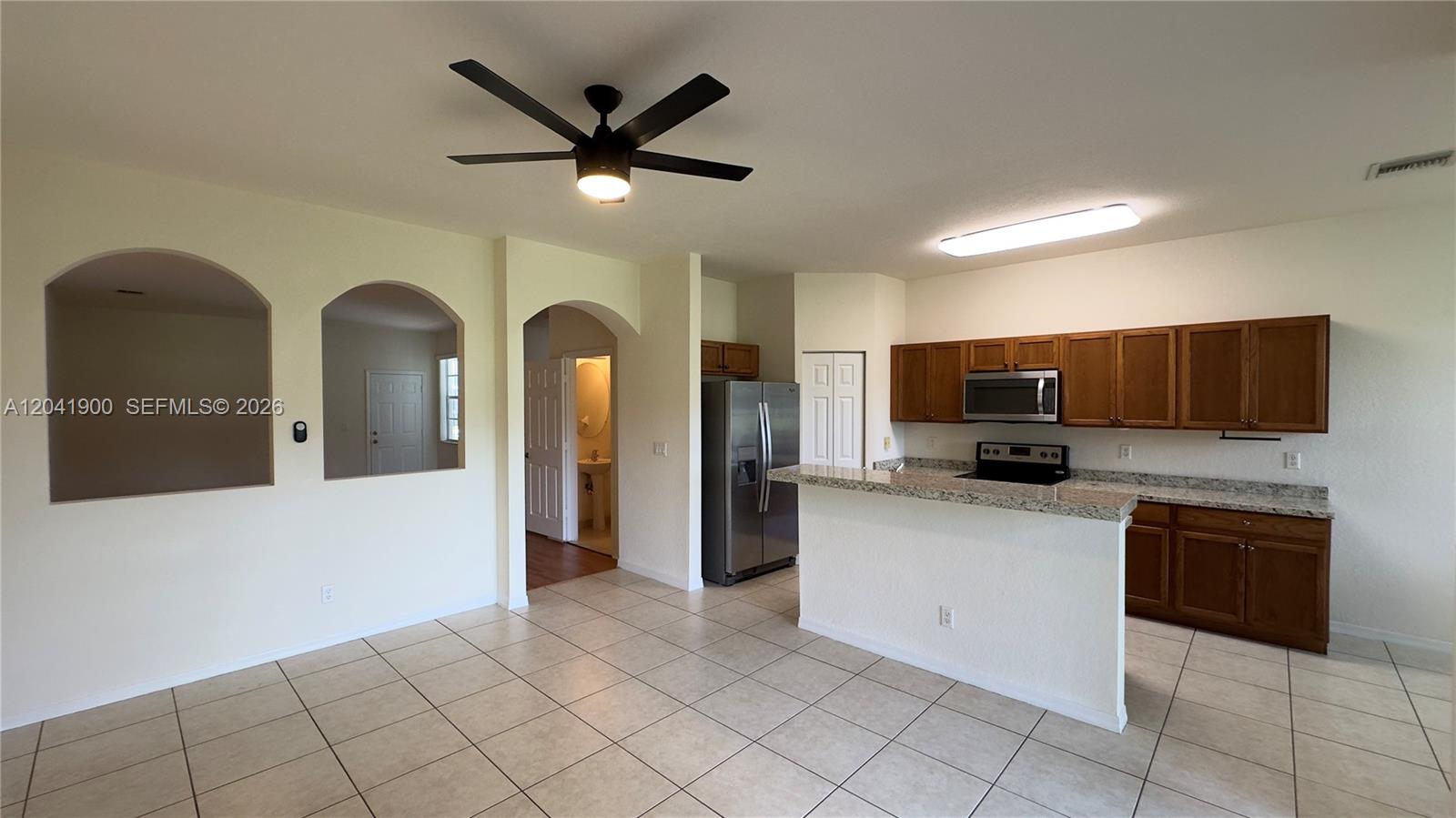 3042 Grandiflora Drive Property Photo 9