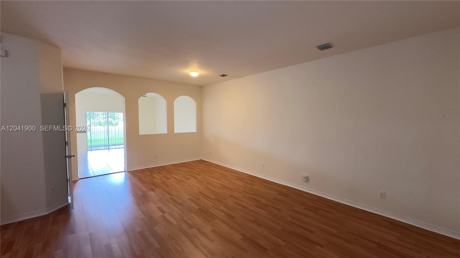 3042 Grandiflora Drive Property Photo 10