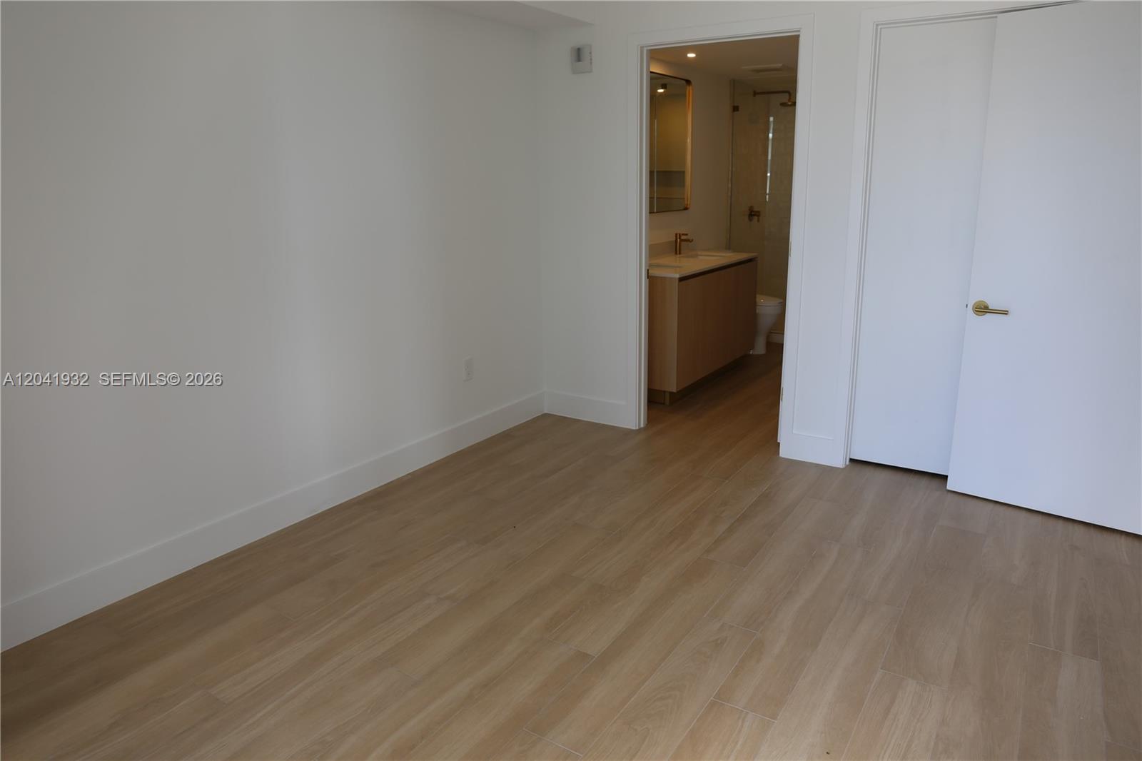 90 Ne 32nd Street 802 Property Photo 12