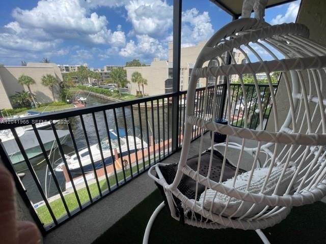 17 Royal Palm Way 302 Property Photo 3