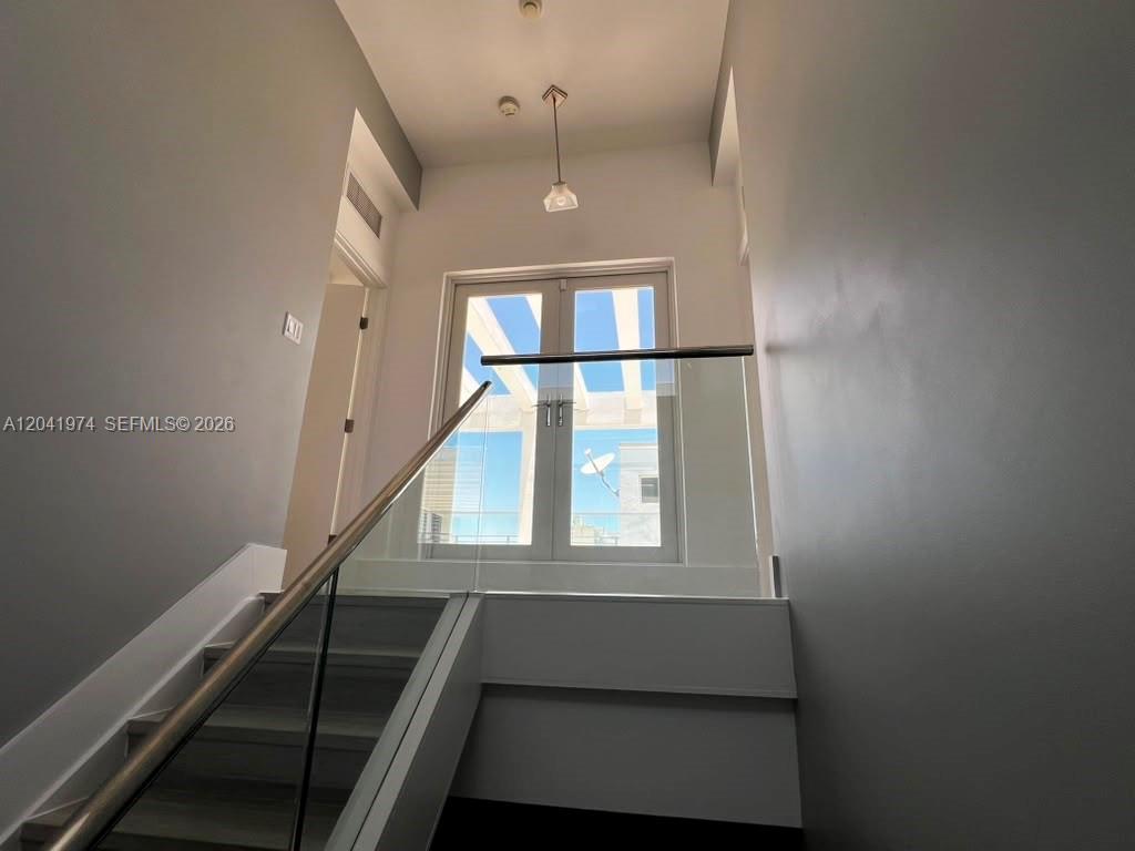 18975 Atlantic Boulevard 18975 Property Photo 37
