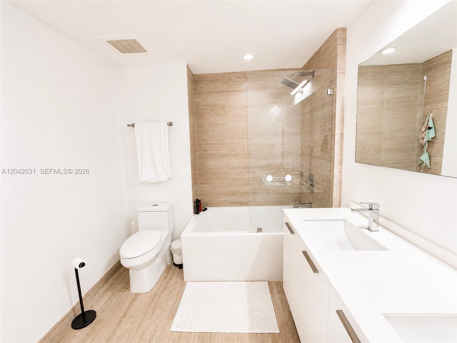 1300 Brickell Bay Drive 2307 Property Photo 11