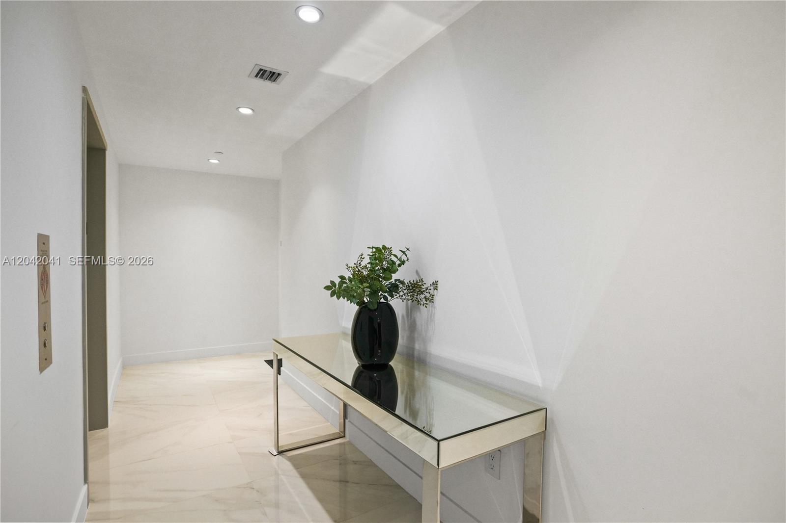 700 Ne 24 3905 Property Photo 5