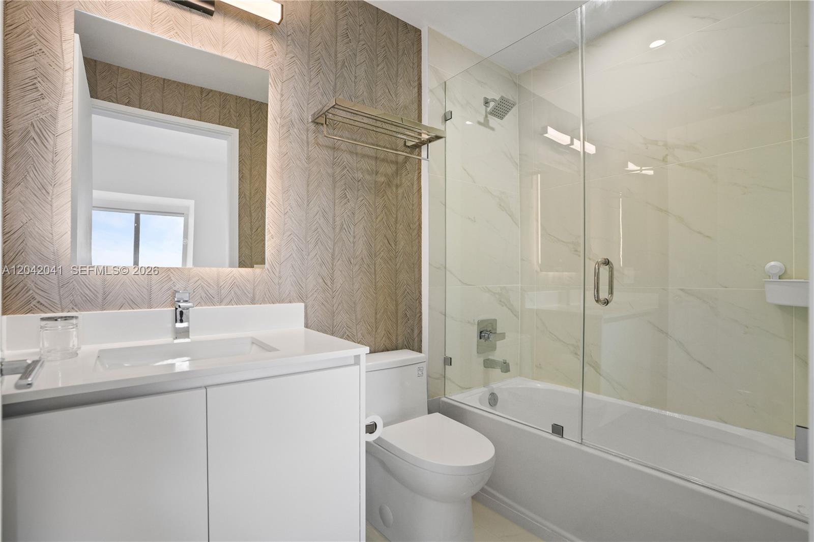700 Ne 24 3905 Property Photo 27