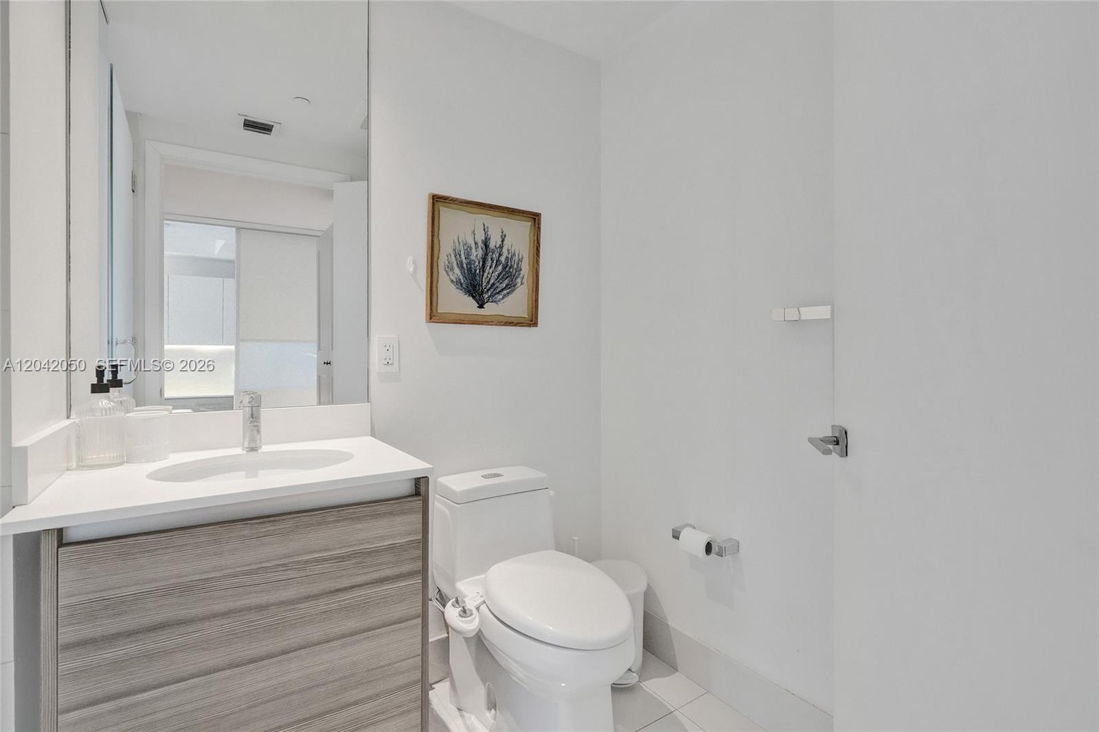 121 Ne 34th Street 2205 Property Photo 52