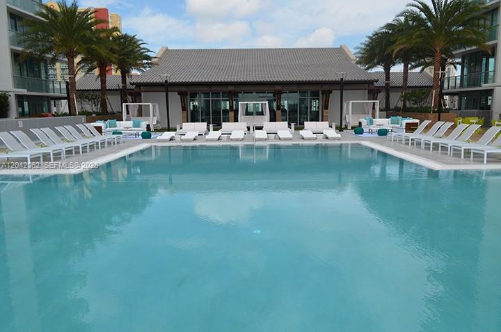 330 Sunny Isles Boulevard 5-2503 Property Photo 45