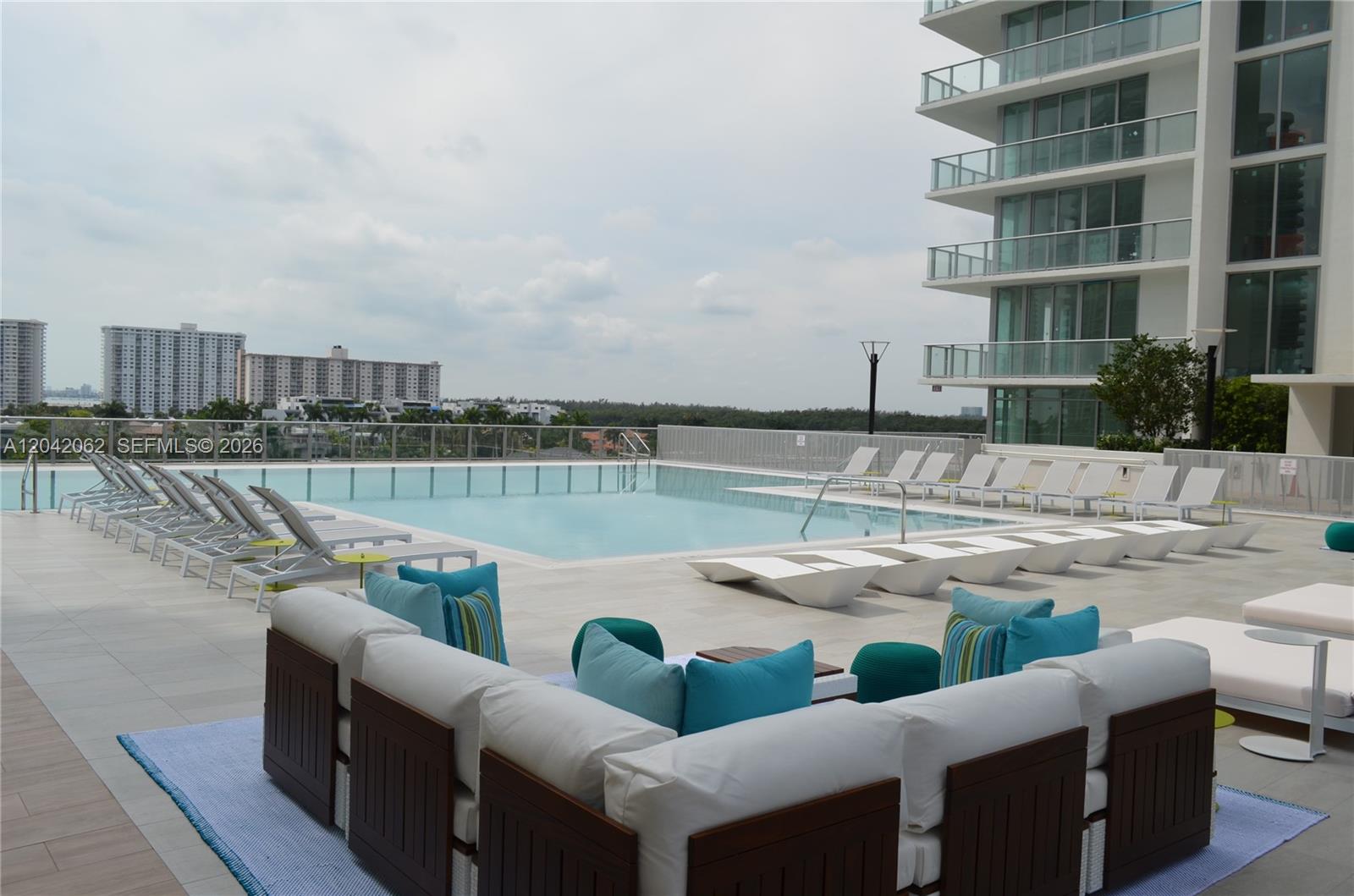 330 Sunny Isles Boulevard 5-2503 Property Photo 49