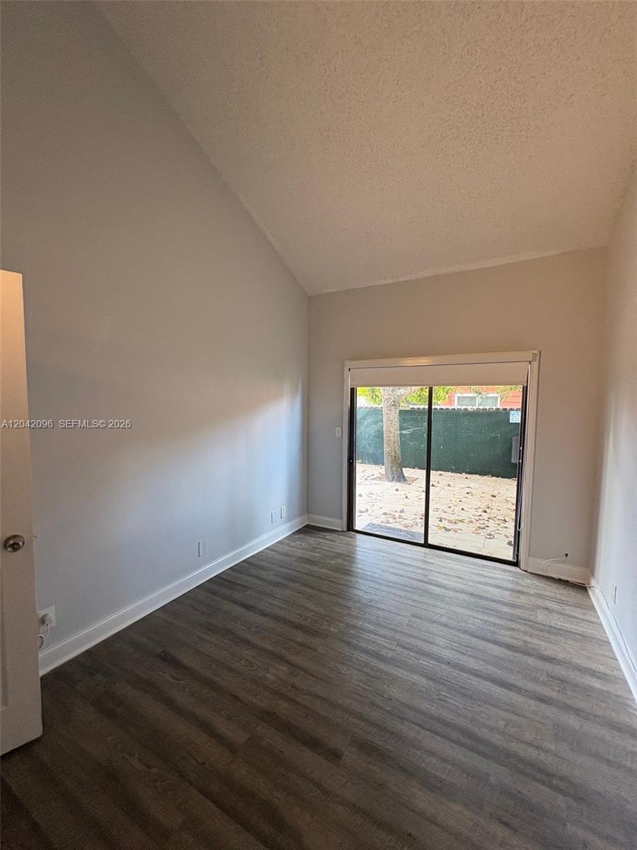 2309 Nw 55th Avenue Property Photo 5