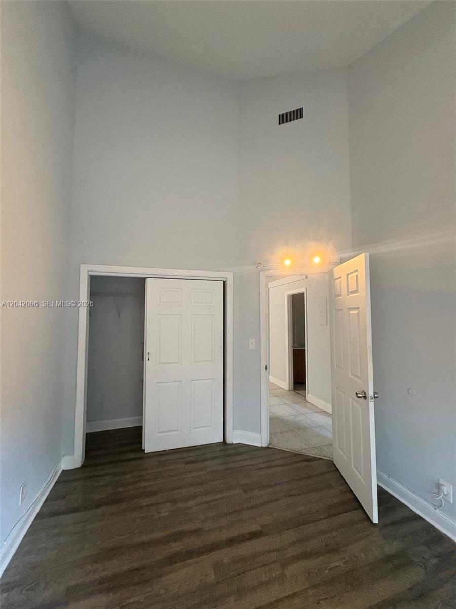 2309 Nw 55th Avenue Property Photo 6