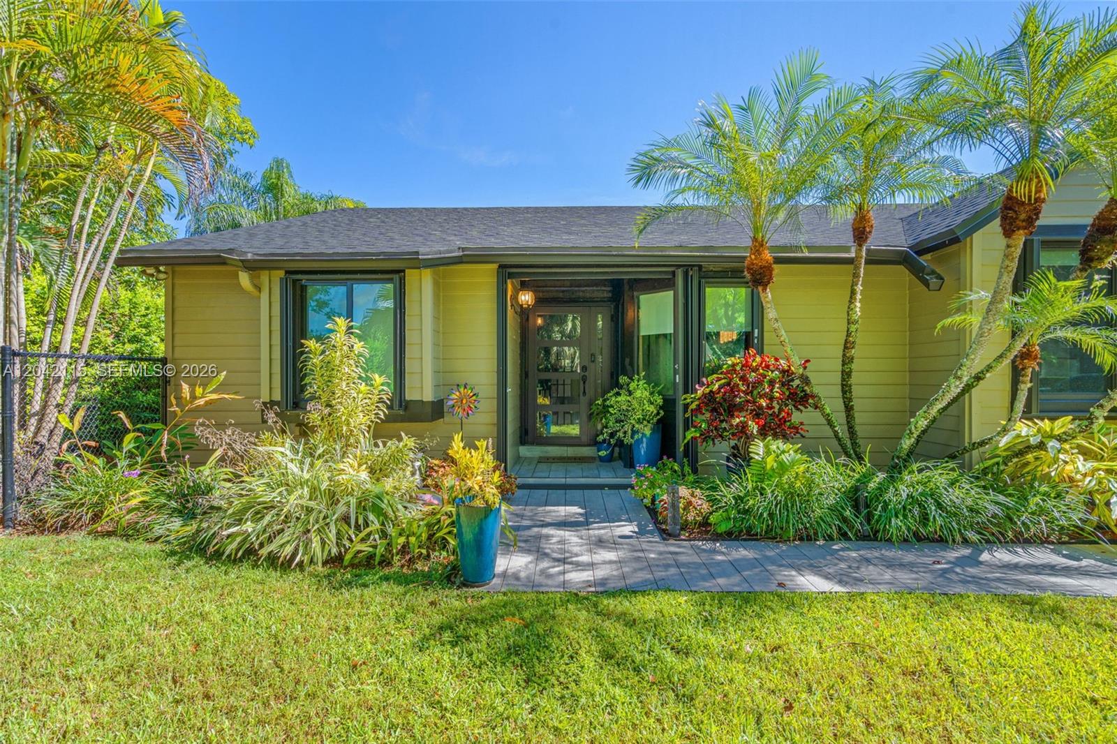 15031 Sw 154th Terrace Property Photo 1