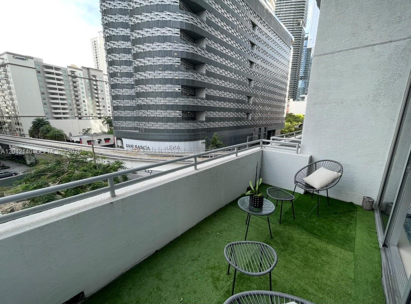 1050 Brickell Avenue 416 Property Photo 8