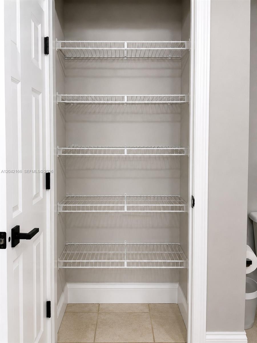 A12042166 Property Photo 16
