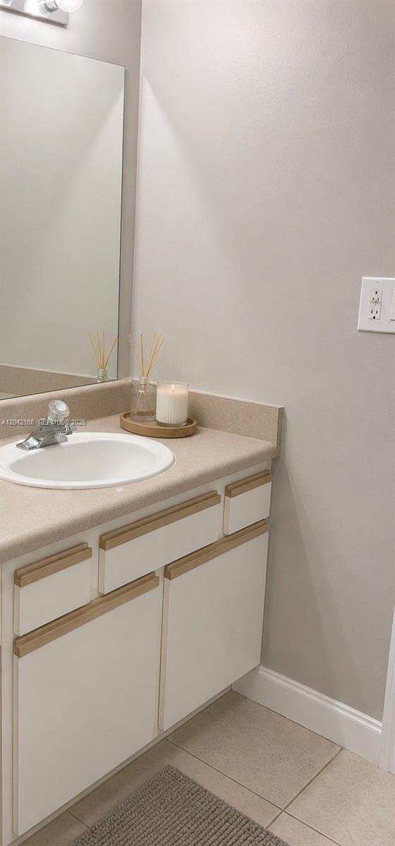 A12042166 Property Photo 17
