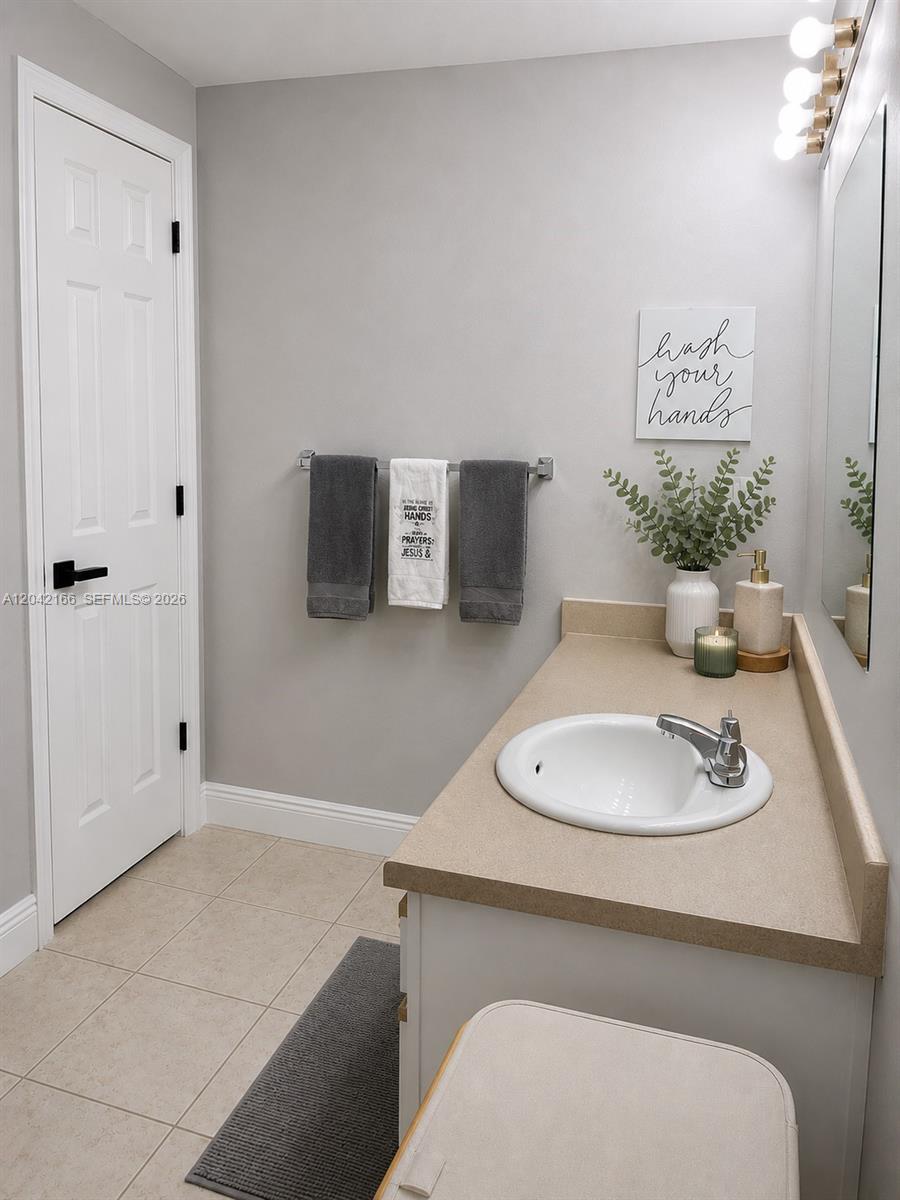 A12042166 Property Photo 19