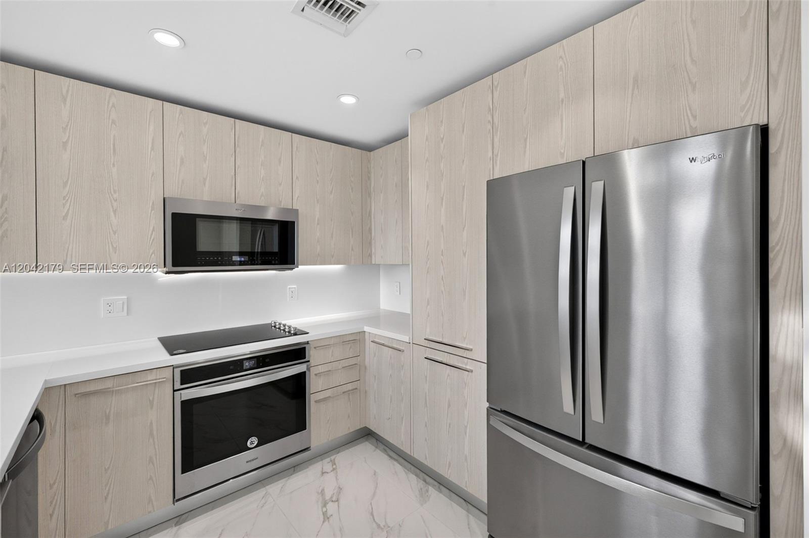 2000 Metropica Way 215 Property Photo 3