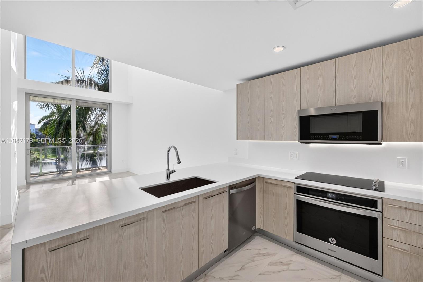 2000 Metropica Way 215 Property Photo 6