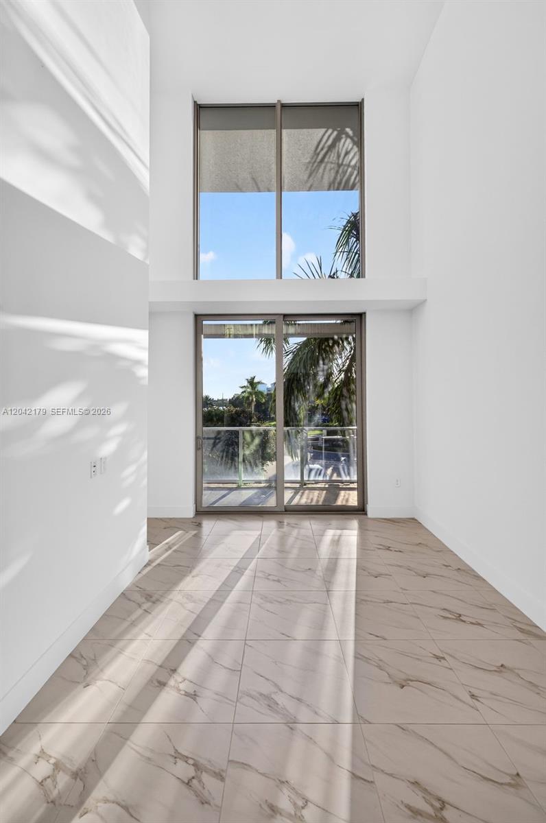 2000 Metropica Way 215 Property Photo 12
