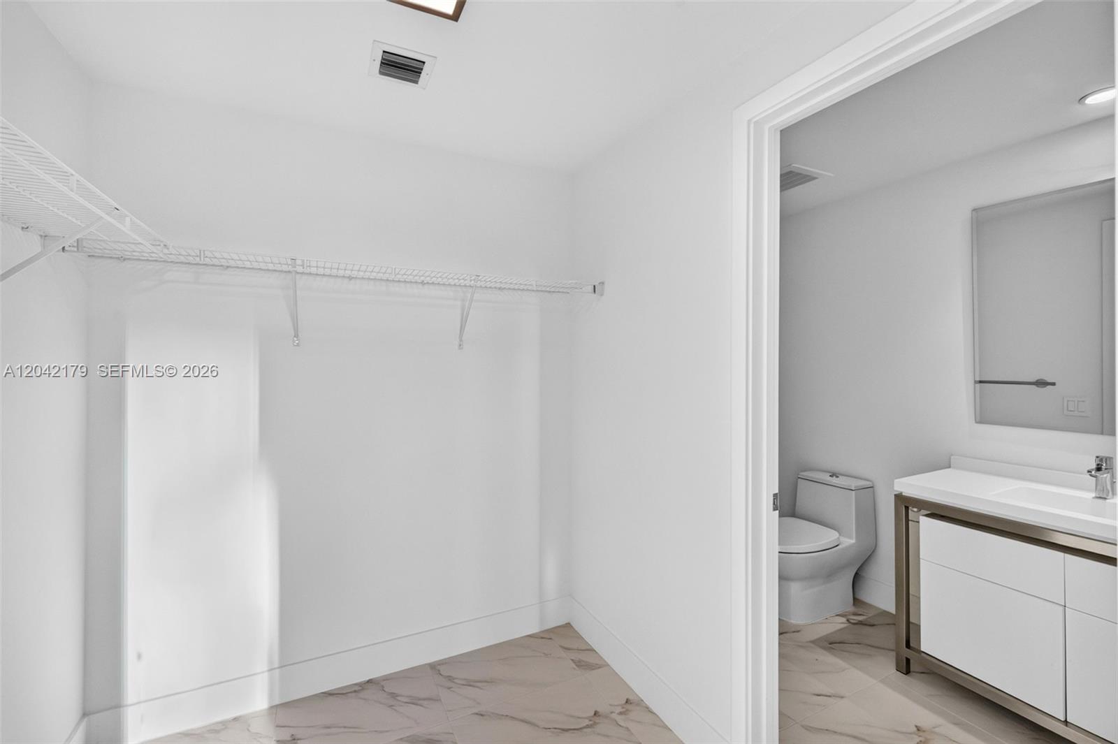 2000 Metropica Way 215 Property Photo 25