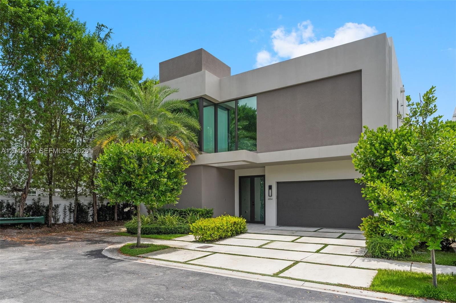6814 NW 104th Court