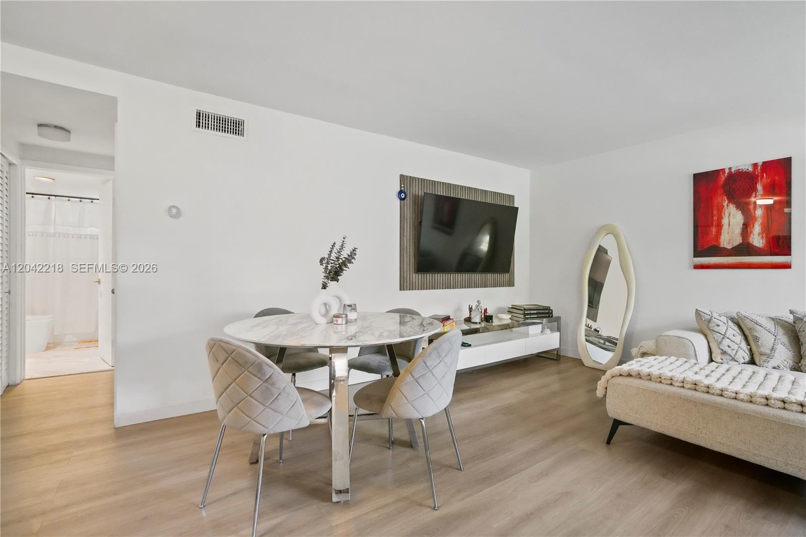 1614 West Avenue 203 Property Photo 7