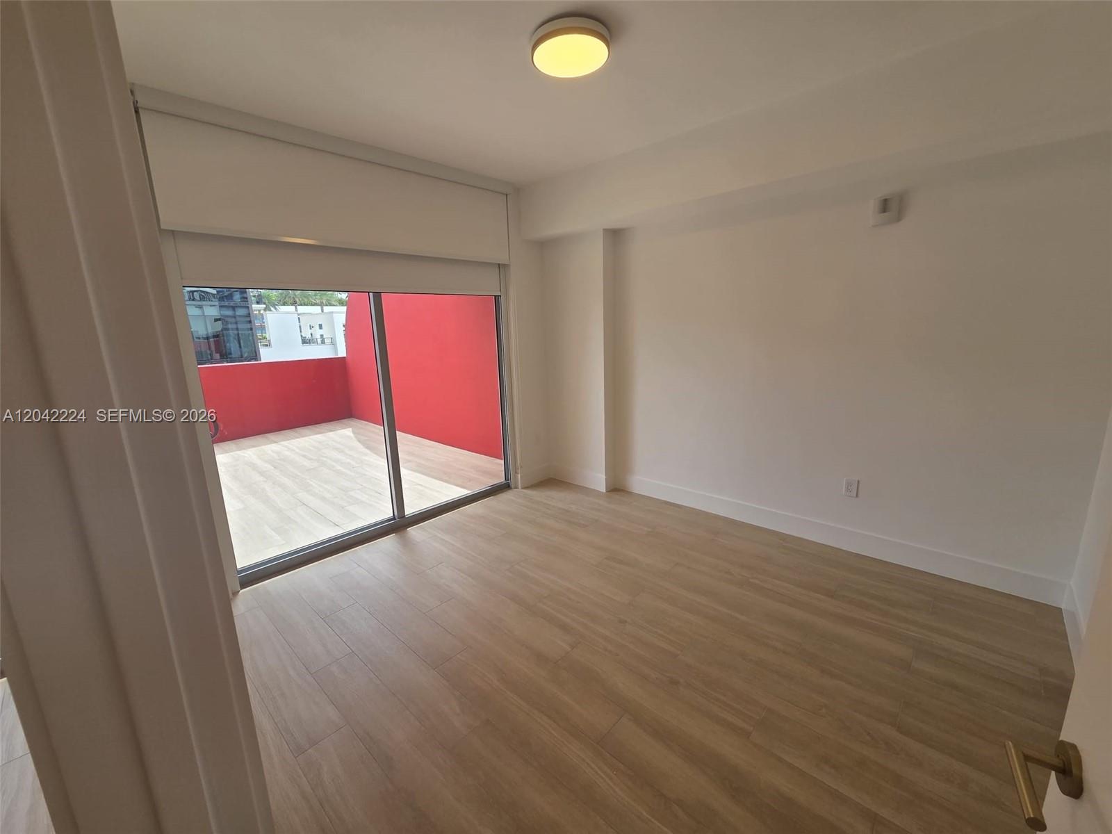 90 Ne 32nd Street 606 Property Photo 15
