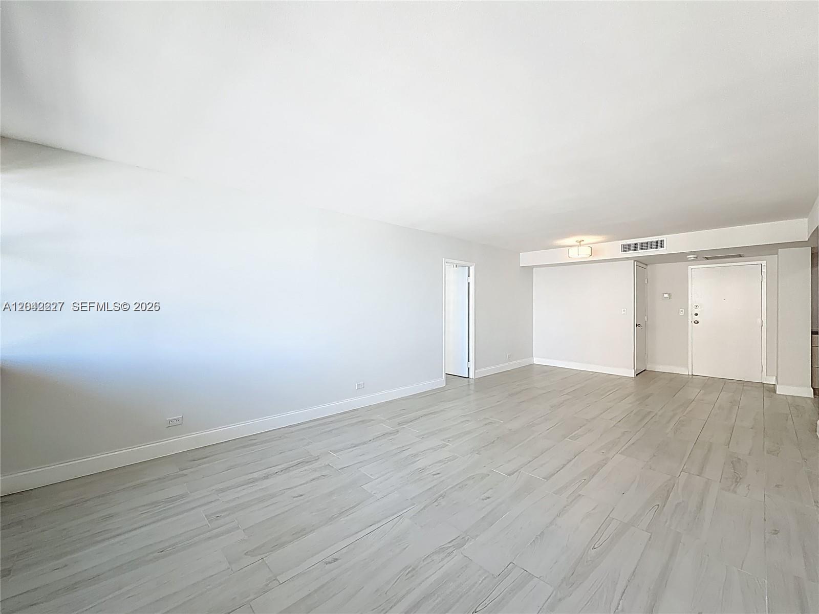250 174th Street 1211 Property Photo 21