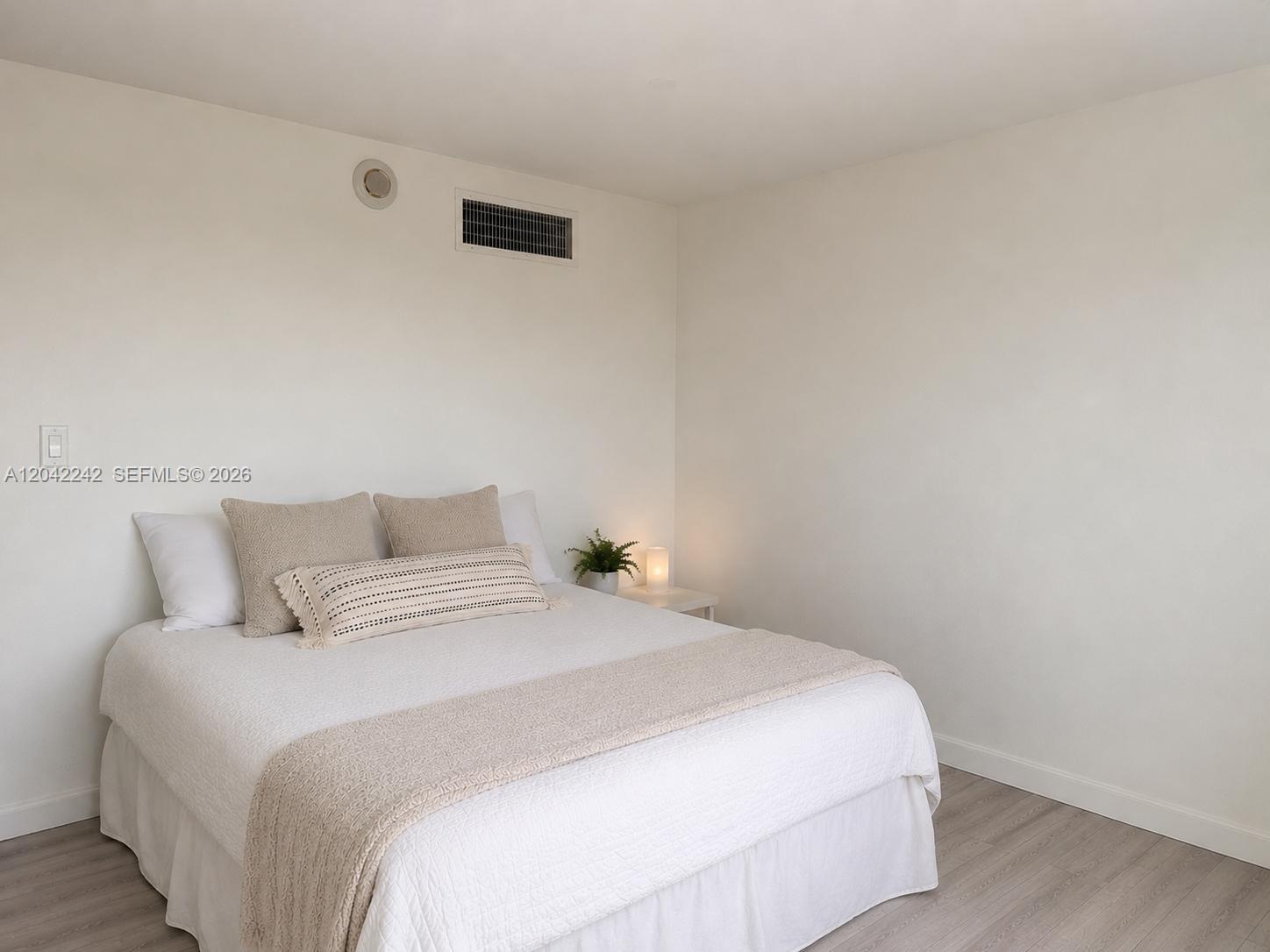 10275 Collins Avenue 431 Property Photo 5