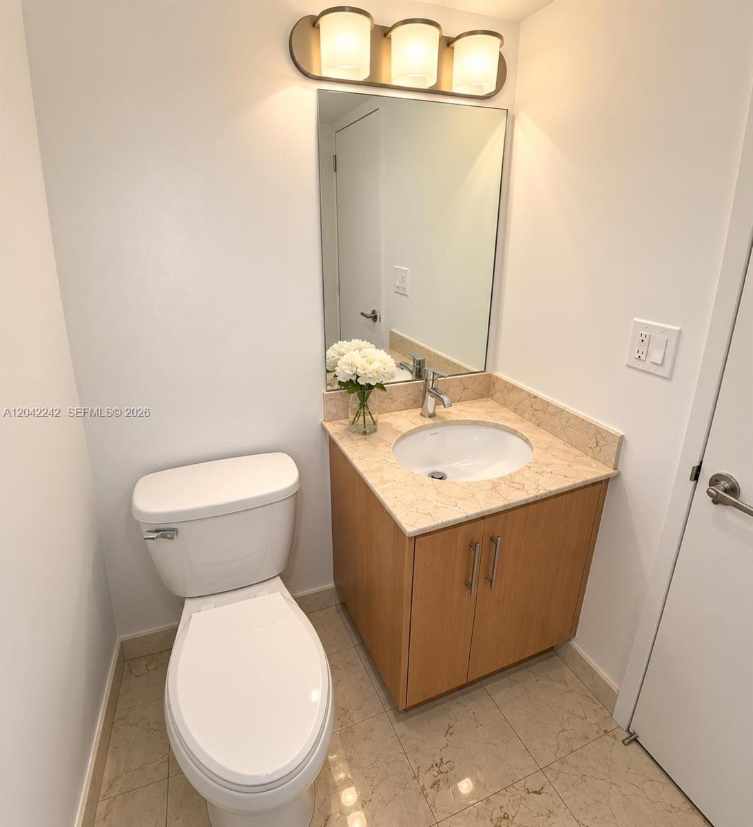 10275 Collins Avenue 431 Property Photo 10