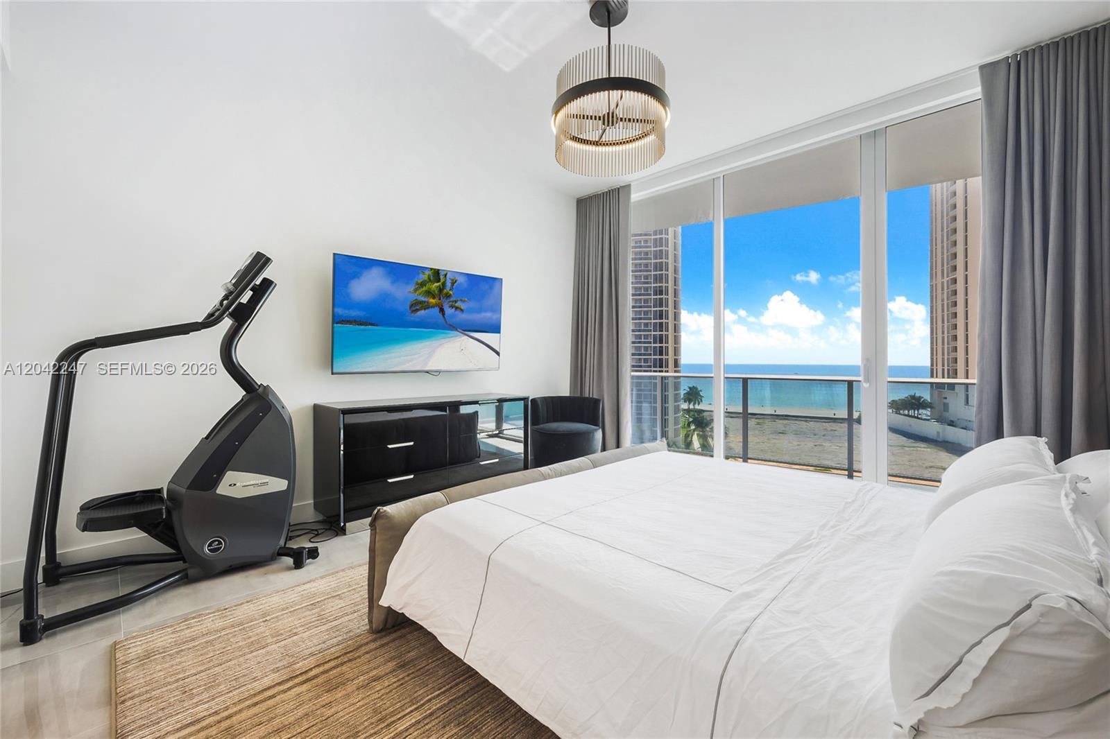 17550 Collins Avenue 702 Property Photo 10