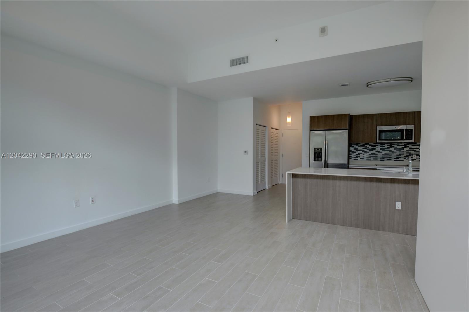1600 Sw 1st Avenue Th-09 Property Photo 3