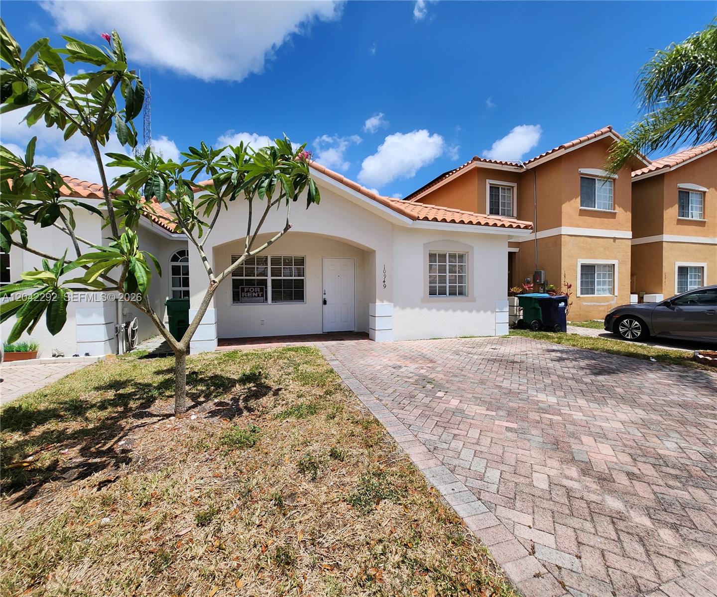 10949 SW 181 Te 0 Property Photo 1